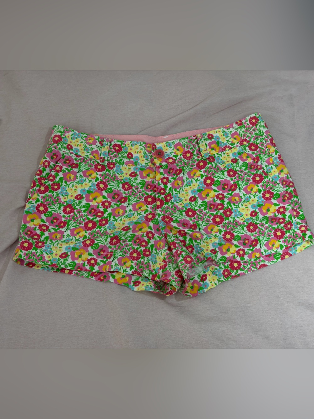 Lilly Pulitzer Floral Print Shorts Pink Waistband Size 8